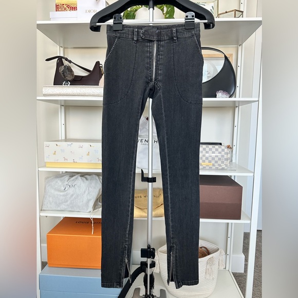 The Row Denim - The Row Skinny Zipper‑Hem Jeans